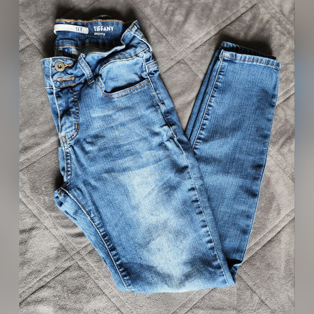 !iT Skinny Jeans